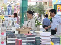 Tet Book Street Festival welcomes Spring with knowledge, renewed thinking