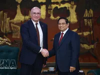 Prime Minister urges closer ties between Vietnamese, Russian news agencies