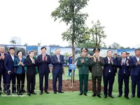 Party leader attends launch of tree planting festival in Hanoi