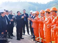 PM urges faster progress of expressway projects in Lang Son, Cao Bang provinces