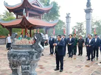 PM pays tribute to President Ho Chi Minh, martyrs contributing to Dien Bien Phu Victory