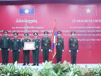 Lao military collectives, individuals honoured with Vietnamese rewards