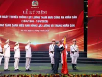 Top leader requests building elite and modern People’s Public Security advisory force