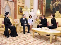 Top Vietnamese leader and his spouse meet with Thai King and Queen