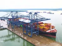 SSIT welcomes LNG-powered mega container ship on new trans-Pacific route