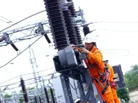 EVN orders stable power supply as heat intensifies