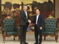 Vietnam extends all possible support to reputable int’l education establishments: Deputy PM