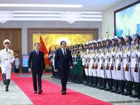Vietnamese PM hosts welcome ceremony for Lao counterpart