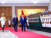 Vietnamese Prime Minister hosts official welcome ceremony for Cambodian counterpart
