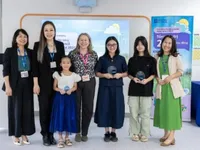 Launching English language scholarships for Vietnamese students