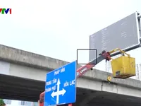Hanoi launches real-time traffic information system with 36 electronic message boards