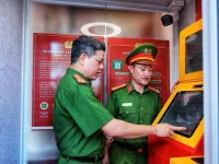 Hanoi pilots smart police station