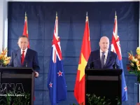 Vietnam, New Zealand leaders witness exchange of cooperation documents