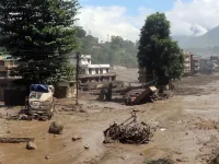 Vietnam sends condolences to China, Nepal over natural disasters