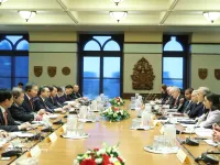 Top leader holds talks with Canadian Prime Minister