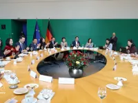 Vietnam, Germany strengthen political trust, promote substantive cooperation