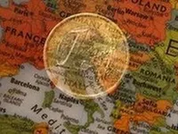 Latvia gia nhập Eurozone
