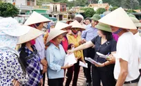 Assistance for storm-affected locals in Phu Xuyen