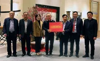 Vietnam head coach Park receives gift from PM ahead of return to RoK