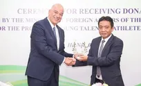 Greece presents 50,000 EUR in support of Vietnamese sport