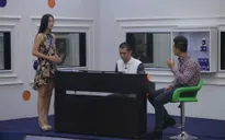 Đức Tuấn hướng dẫn người đẹp Hoa khôi áo dài Việt Nam hát