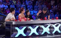 Mê tiếng hát của cô giáo già, NS Huy Tuấn dùng nút vàng quyền lực