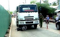 Tai nạn giao thông, thai nhi văng khỏi bụng mẹ