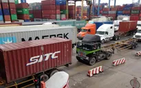 Kiểm tra hãng tàu nước ngoài thu phí bất hợp lý