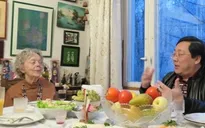 Đại sứ Nguyễn Thanh Sơn thăm nhà giáo có "tấm lòng vàng" với Việt Nam