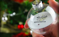 Aura - Đèn "không dây" trang trí cây thông Noel