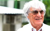 Ông trùm F1 chê cười Ferrari, khen ngợi Mercedes