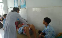 Gia Lai: 17 học sinh nhập viện sau tiêm vaccine Sởi-Rubella