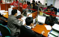 Tăng lương và biên chế - Hứa hẹn làm "nóng" phiên chất vấn Bộ trưởng Bộ Nội vụ