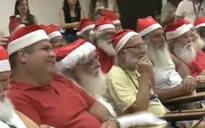 Học làm ông già Noel khó hơn... thi đại học tại Brazil
