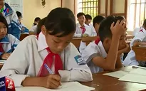 Cặp lá yêu thương: Ước mơ của cô bé nhịn đói đến trường