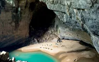 Vẻ đẹp hùng vĩ của động Hang Én, Quảng Bình
