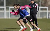 Bale cho "sao mai" Martin Odegaard "hít khói" trong màn đua tốc độ