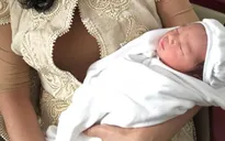 Hé lộ những hình ảnh đầu tiên của con trai Tùng Dương