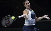 WTA Finals 2015: Sharapova hạ gục Halep, Pennetta đã biết thắng