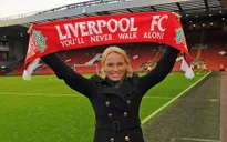 "Người đẹp tennis" tiếc nuối vì Gerrard sẽ rời Liverpool