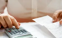 Khảo sát "Ai là người quản lý chi tiêu trong gia đình" nóng lên từng giờ