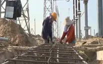 Tết sớm trên công trường truyền tải điện