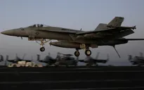 IS tuyên bố bắn hạ một máy bay của Syria