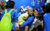 Trung thu sớm của 60 em nhỏ tại bệnh viện K3 Hà Nội