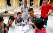Trung thu ấm áp dành cho trẻ em nghèo cùng "Trăng sáng yêu thương"