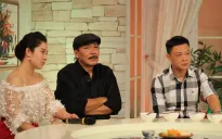 Bếp phó Quang Minh xúc động nghe "Mẹ tôi" của nhạc sĩ Trần Tiến