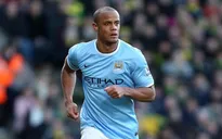 Thủ quân Vincent Kompany của Man City không sang Việt Nam