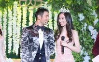 Huỳnh Hiểu Minh và Angelababy tình tứ đón năm mới