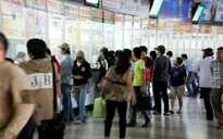 TP.HCM: Bến xe nhộn nhịp ngày cận Tết
