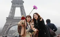 Gậy tự sướng bị cấm tiệt tại Paris